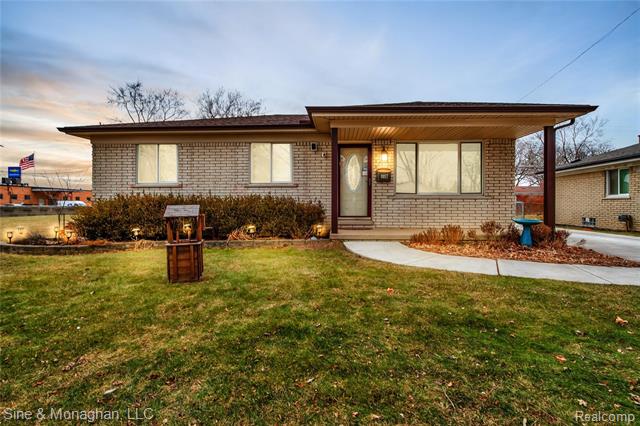 front view for 8057 Helen, Center Line, Mi. 48015