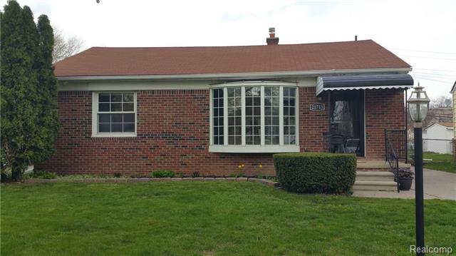 front view for 21715 Alger, Saint Clair Shores, Mi. 48080