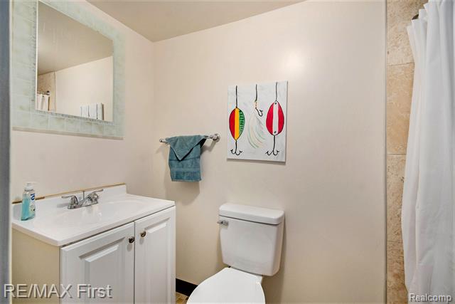 Builiding view fifteen for 25861 Wiseman, Roseville, MI. 48066