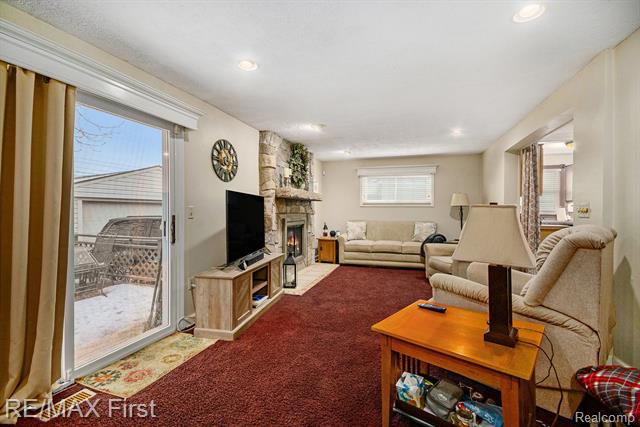 Builiding view nine for 25861 Wiseman, Roseville, MI. 48066