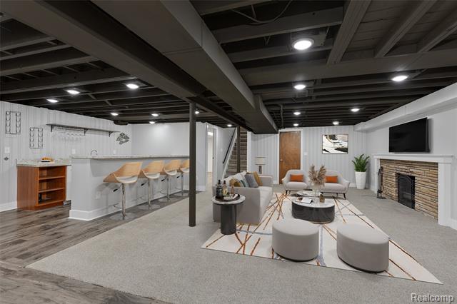 Builiding view sixteen for 22429 Lakecrest, Saint Clair Shores, MI. 48081