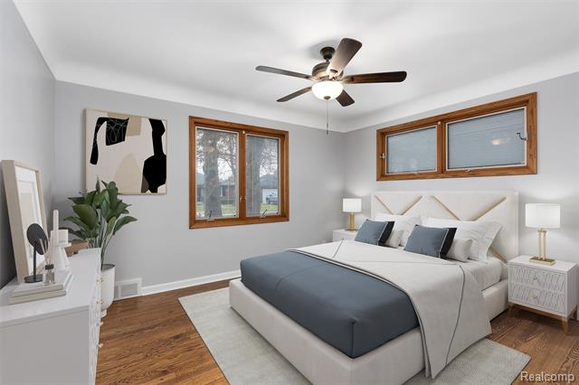 Builiding view ten for 22429 Lakecrest, Saint Clair Shores, MI. 48081