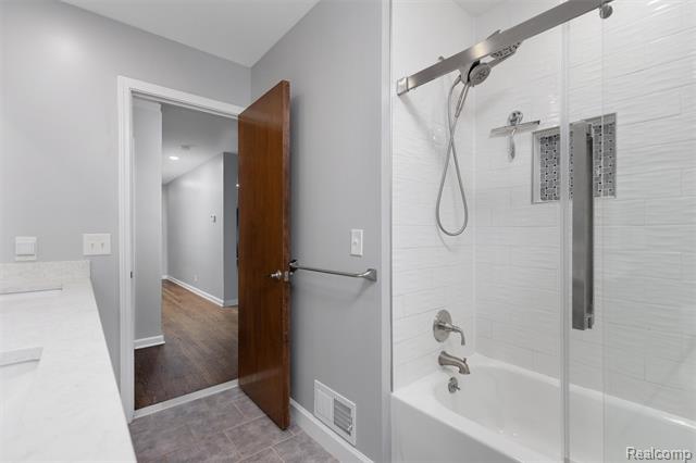 Builiding view twelve for 22429 Lakecrest, Saint Clair Shores, MI. 48081