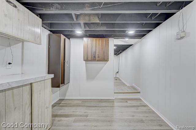 Builiding view thirty four for 25855 Mackinac, Roseville, MI. 48066