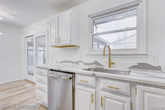 Builiding view twelve for 25855 Mackinac, Roseville, MI. 48066