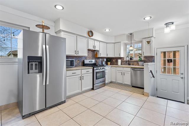 Builiding view five for 26552 Wagner, Warren, MI. 48089