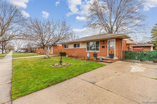 Builiding view two for 26552 Wagner, Warren, MI. 48089