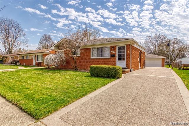 Builiding view one for 13194 Burgundy, Warren, MI. 48089