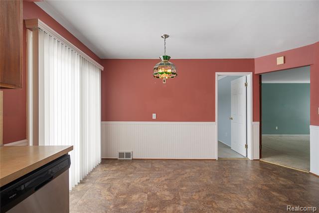 Builiding view five for 13171 Burgundy, Warren, MI. 48089