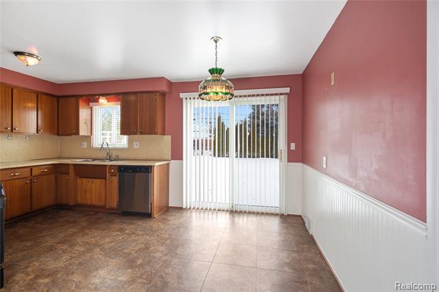 Builiding view four for 13171 Burgundy, Warren, MI. 48089