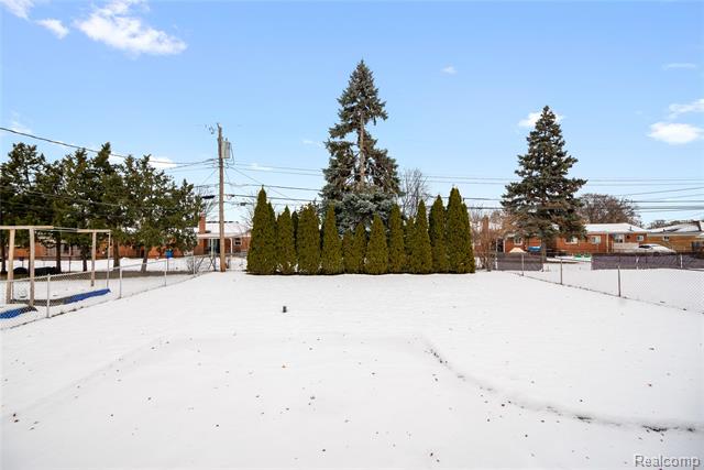 Builiding view twenty four for 13171 Burgundy, Warren, MI. 48089