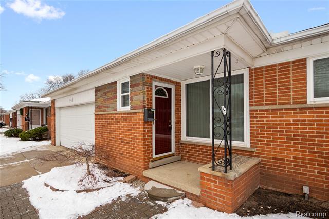 Builiding view twenty seven for 13171 Burgundy, Warren, MI. 48089