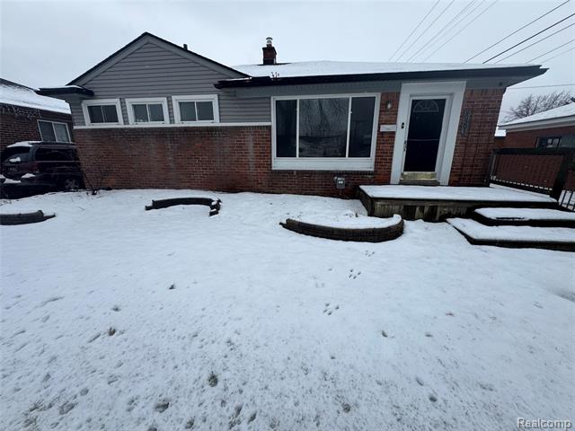 front view for 26301 Fernwood, Roseville, Mi. 48066