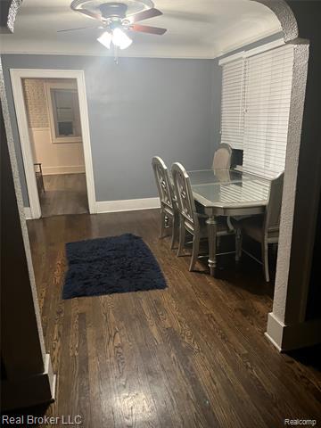 Builiding view six for 8054 Potomac, Center Line, MI. 48015