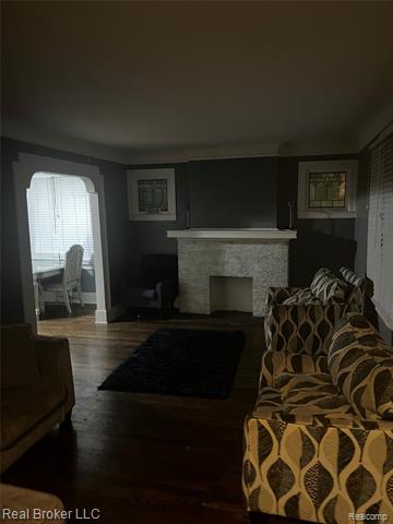 Builiding view three for 8054 Potomac, Center Line, MI. 48015