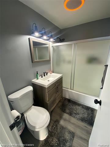 Builiding view eleven for 26501 Clancy, Roseville, MI. 48066