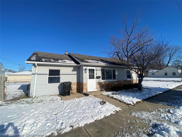 Builiding view one for 26501 Clancy, Roseville, MI. 48066