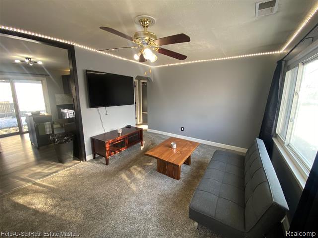 Builiding view three for 26501 Clancy, Roseville, MI. 48066