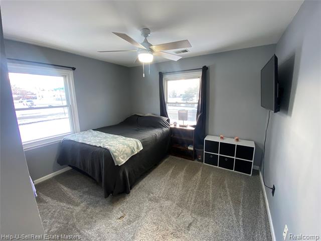 Builiding view twelve for 26501 Clancy, Roseville, MI. 48066