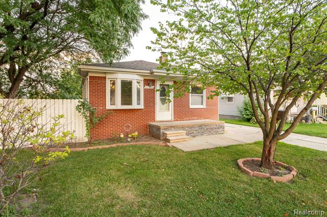 Builiding view one for 27390 Seyburn, Warren, MI. 48092