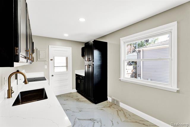 Builiding view ten for 27390 Seyburn, Warren, MI. 48092