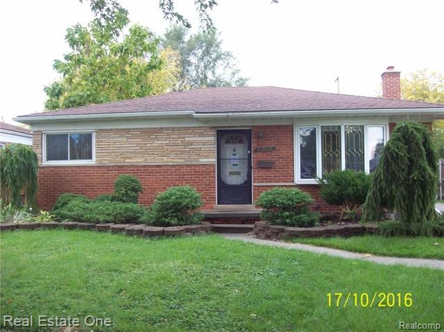 front view for 21205 Centennial, Saint Clair Shores, Mi. 48081