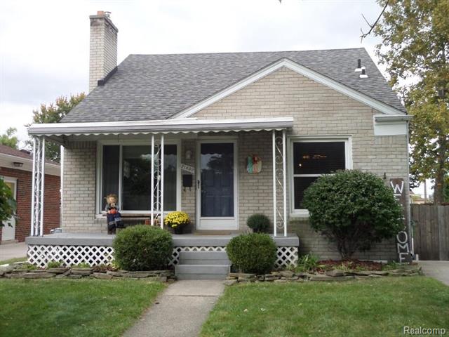 front view for 21409 Alexander, Saint Clair Shores, Mi. 48081