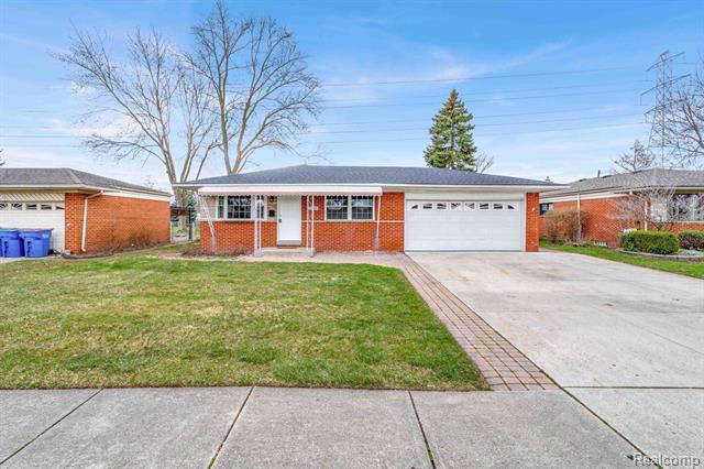 front view for 27161 Huntington, Warren, Mi. 48088