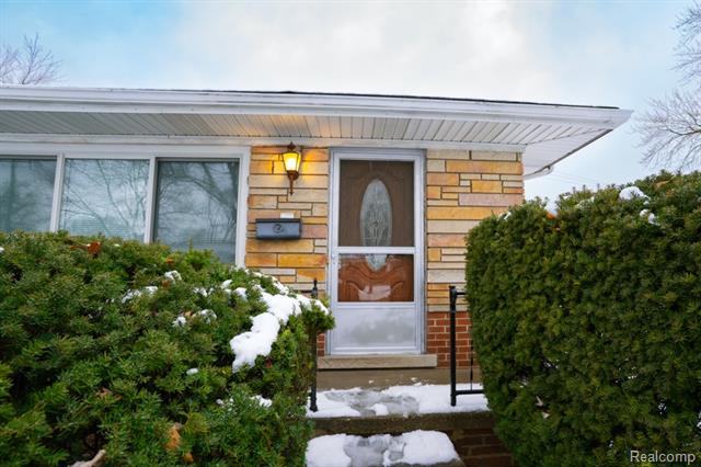 Builiding view one for 28031 Lorraine, Warren, MI. 48093