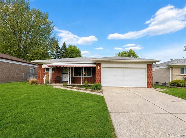 front view for 28062 Cunningham, Warren, Mi. 48092