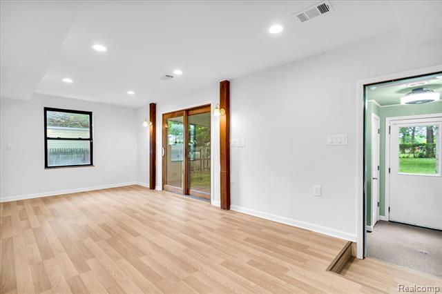 Builiding view thirteen for 27769 Gilbert, Warren, MI. 48093