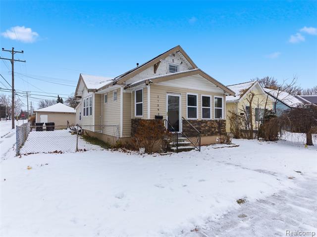 Builiding view six for 17392 Tennyson, Roseville, MI. 48066