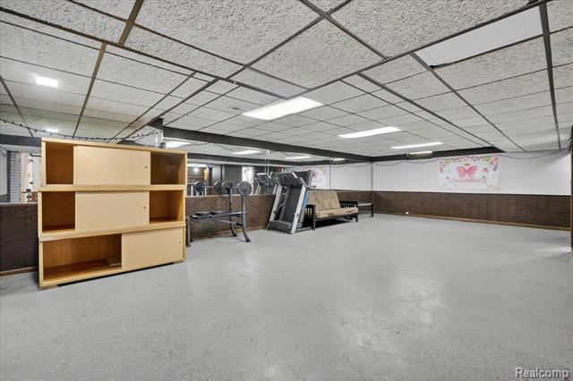 Builiding view forty one for 28013 Roan, Warren, MI. 48093
