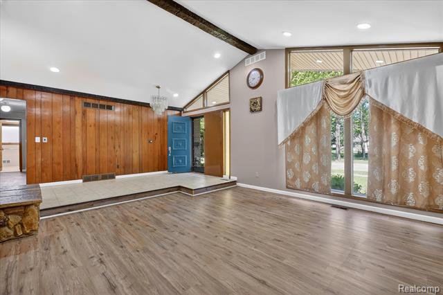 Builiding view seven for 28013 Roan, Warren, MI. 48093