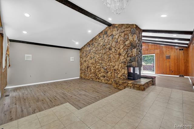 Builiding view six for 28013 Roan, Warren, MI. 48093