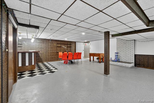 Builiding view thirty eight for 28013 Roan, Warren, MI. 48093