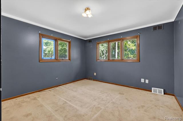 Builiding view twenty seven for 28013 Roan, Warren, MI. 48093