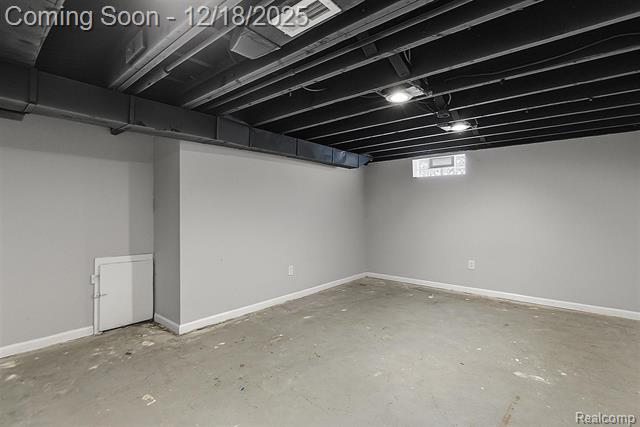 Builiding view eighteen for 27550 Garfield, Roseville, MI. 48066