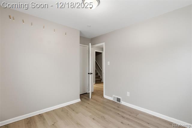 Builiding view fourteen for 27550 Garfield, Roseville, MI. 48066