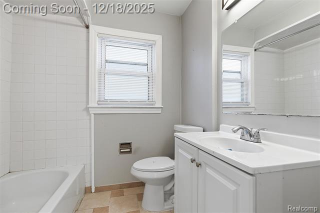 Builiding view twelve for 27550 Garfield, Roseville, MI. 48066