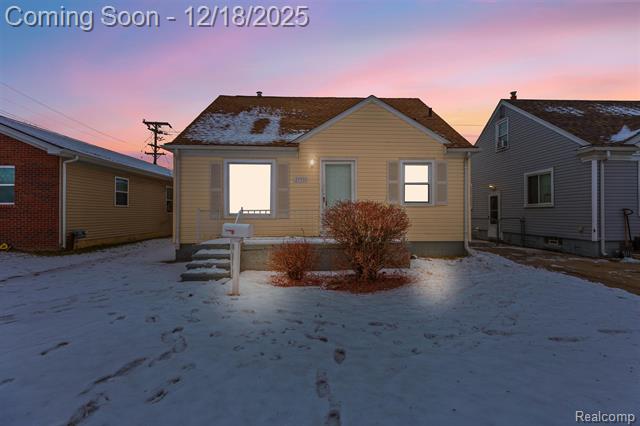 front view for 27550 Garfield, Roseville, Mi. 48066