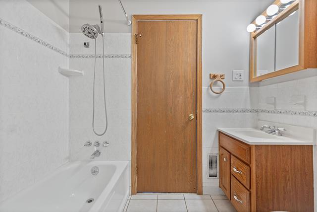 Builiding view eleven for 28117 Roy, Saint Clair Shores, MI. 48081