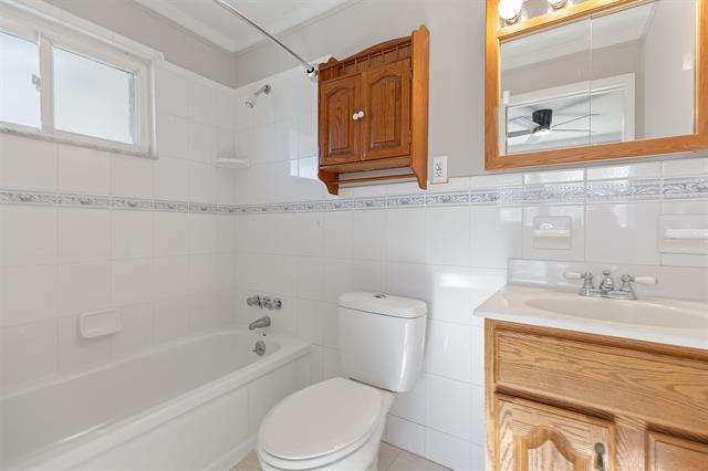 Builiding view fourteen for 28117 Roy, Saint Clair Shores, MI. 48081