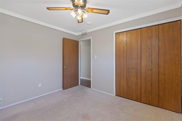 Builiding view sixteen for 28117 Roy, Saint Clair Shores, MI. 48081