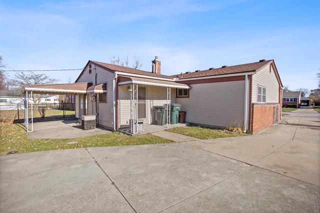 Builiding view twenty six for 28117 Roy, Saint Clair Shores, MI. 48081