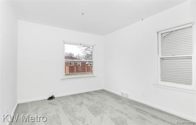 Builiding view ten for 28207 Grant, Saint Clair Shores, MI. 48081