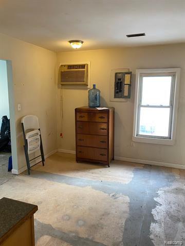 Builiding view five for 27869 Tighe, Roseville, MI. 48066