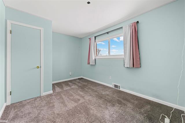 Builiding view eighteen for 11311 Irvington, Warren, MI. 48093