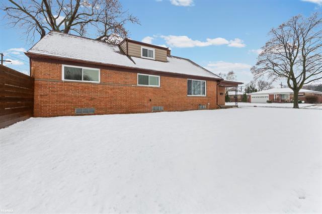 Builiding view forty three for 11311 Irvington, Warren, MI. 48093