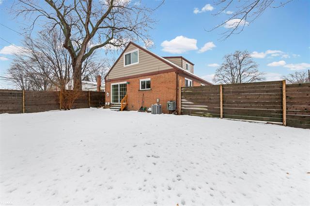 Builiding view forty two for 11311 Irvington, Warren, MI. 48093